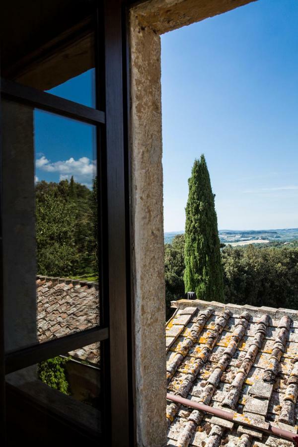 モンテリッジョーニ Agriturismo Biologico Ebbioヴィラ エクステリア 写真
