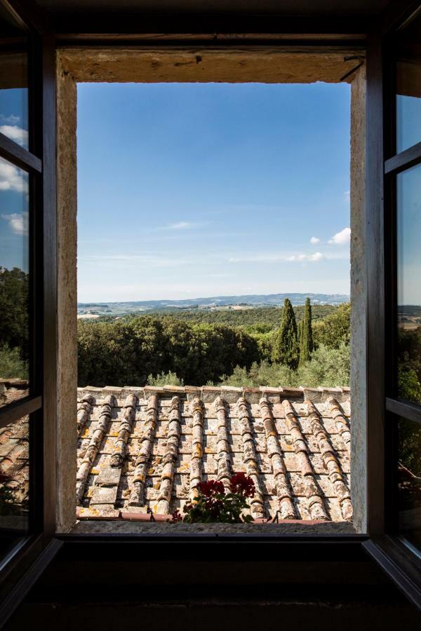 モンテリッジョーニ Agriturismo Biologico Ebbioヴィラ エクステリア 写真